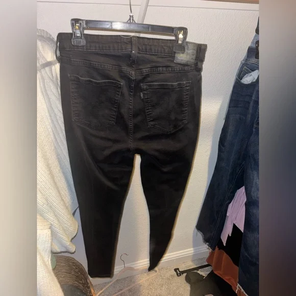 Levi’s Women’s High Rise Skinny Jeans Size‎ 33 Black Stretch Denim - Picture 4 of 4